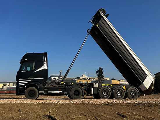 trasporti vasche ribaltabili Vanzaghello riversa